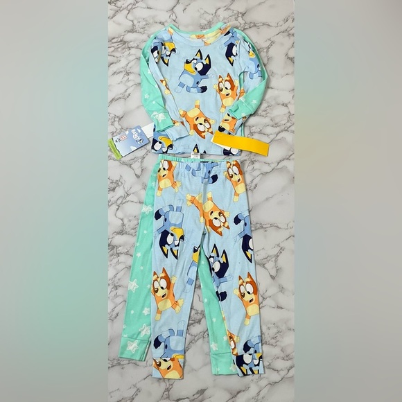 Bluey Toddlers 2 piece Matching Set Tops & Bottoms Pijama set Size 4T - Picture 1 of 8